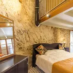 Pleasant Stone House & Jacuzzi St Martin - Happy *