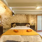 Villa Pleasant Stone House & Jacuzzi St Martin - Happy