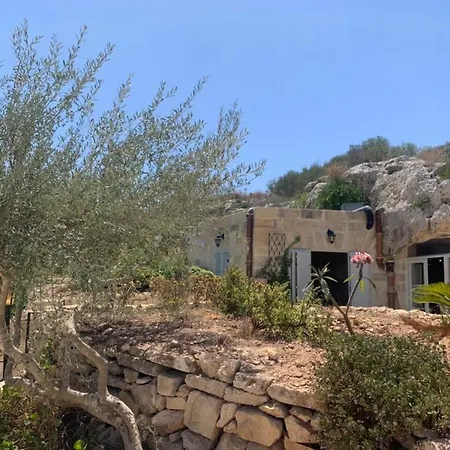 Pleasant Stone House & Jacuzzi St Martin - Happy فيلة *