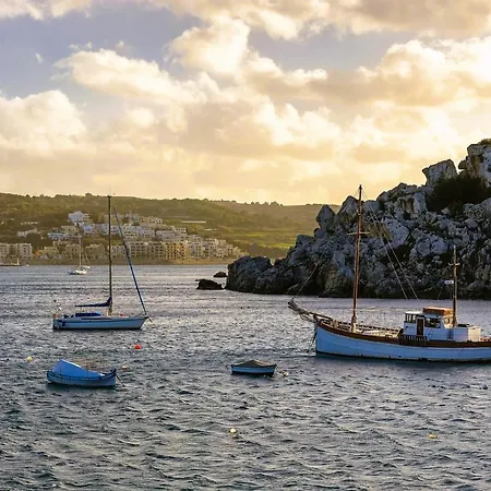 Pleasant Stone House & Jacuzzi St Martin - Happy Vilă *