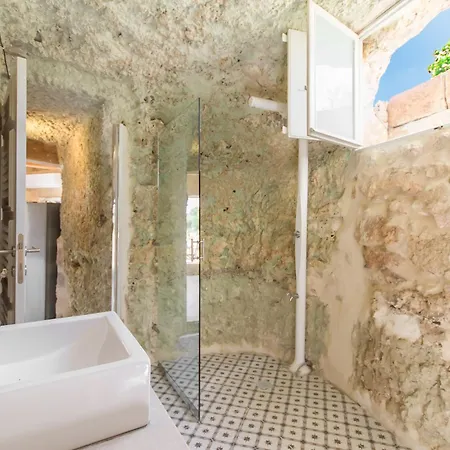 Pleasant Stone House & Jacuzzi St Martin - Happy Villa