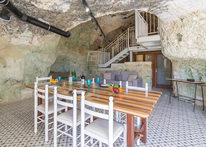 Pleasant Stone House & Jacuzzi St Martin - Happy