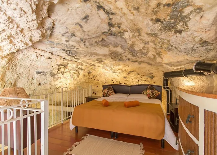 Pleasant Stone House & Jacuzzi St Martin - Happy ヴィラ *